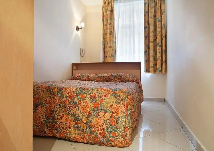 פריז Marciano Hotel Gare Du Nord 3*,  צרפת